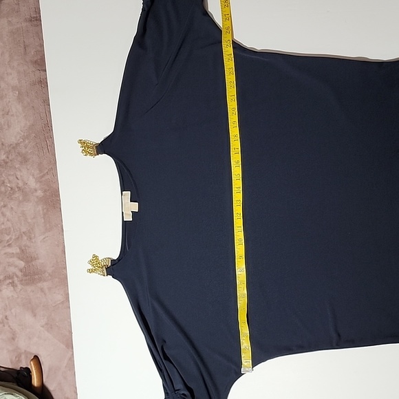 Michael Kors Cold Shoulder With Gold Chain Strap. 3/4 Sleeves. Size L - Picture 12 of 14